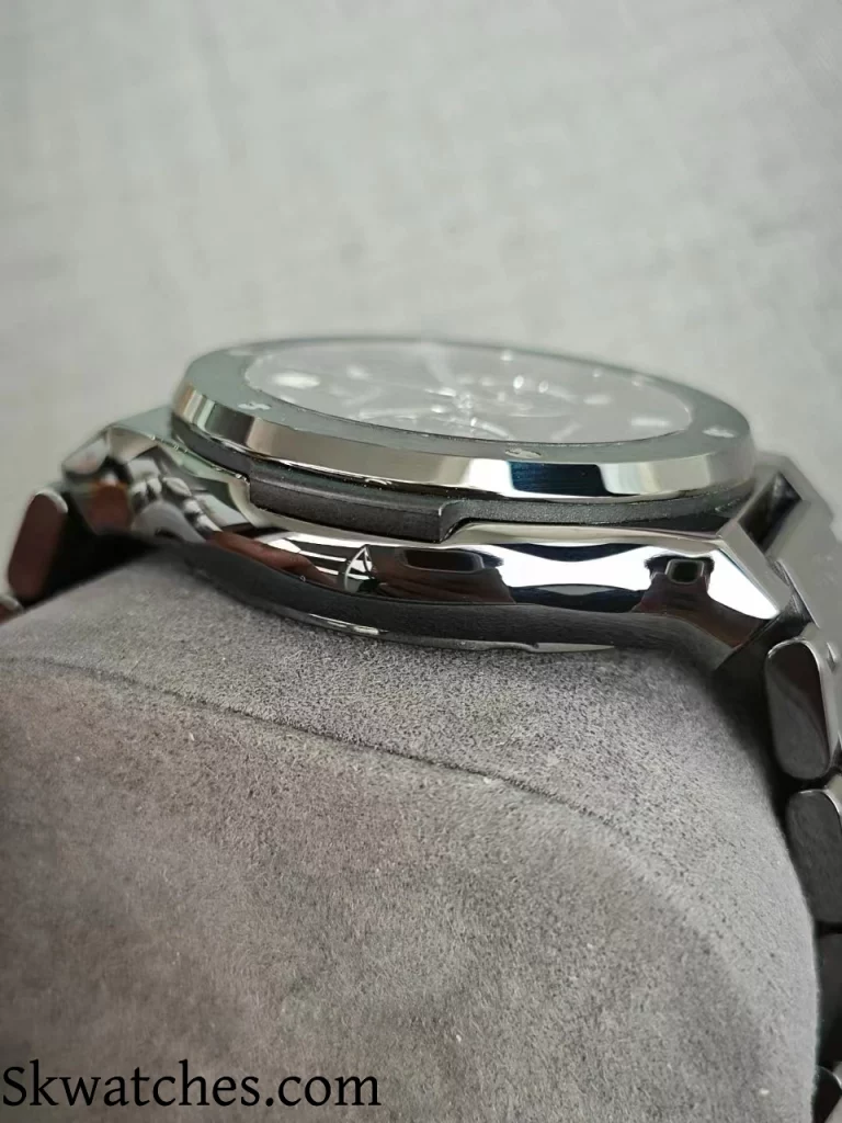 Best Hublot replica Bezel