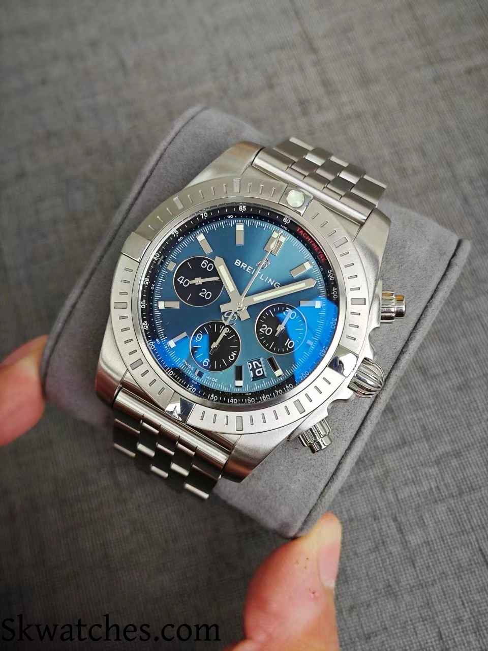 The Ultimate Guide to Breitling Replica Watches Identifying Risks and Protecting Your Investment