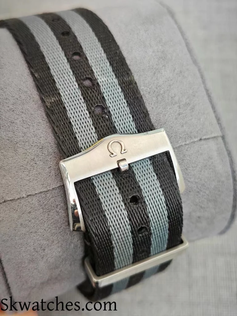 Fake Omega strap