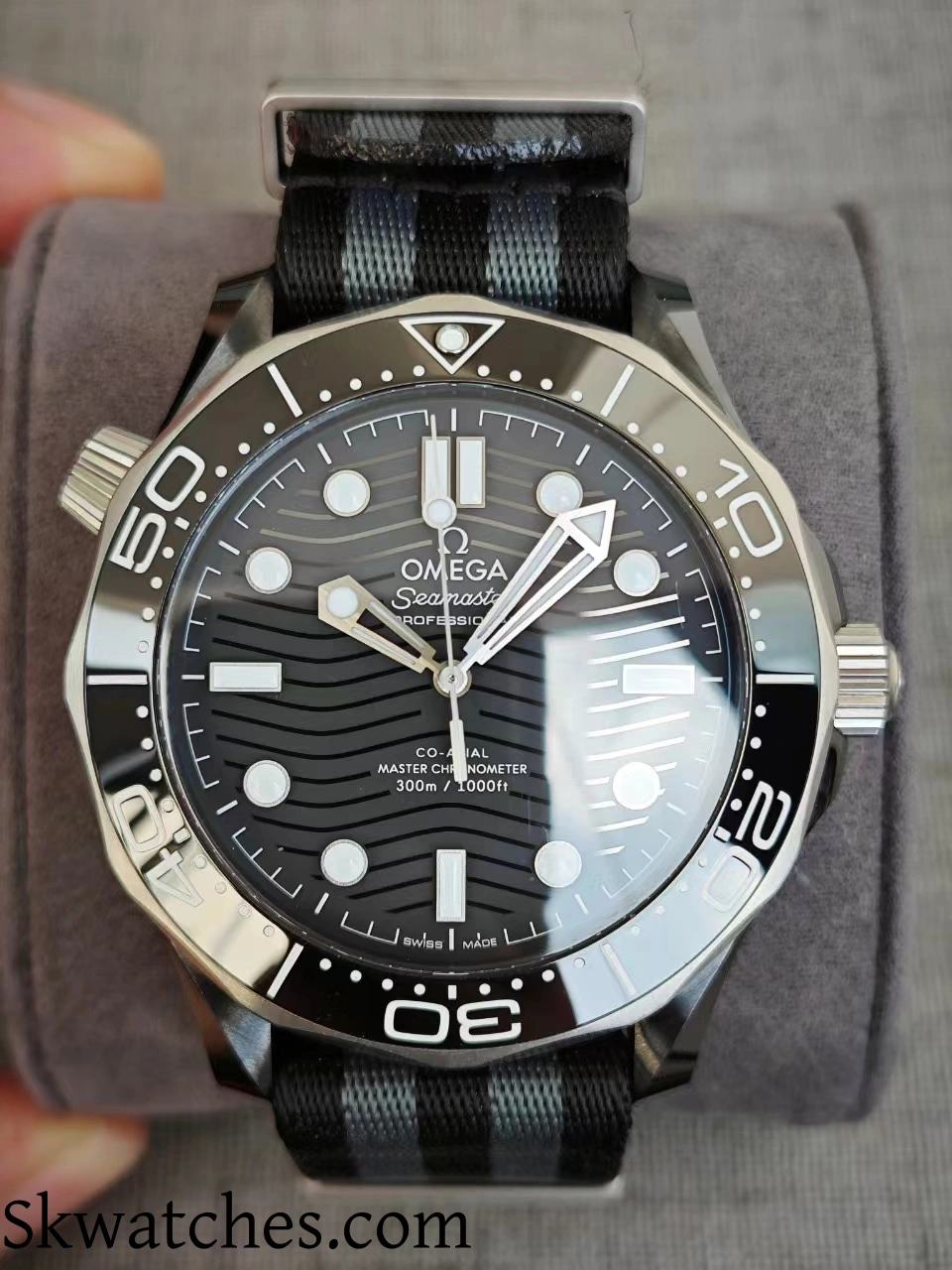 Professional Guide How to Identify Fake Omega Watches