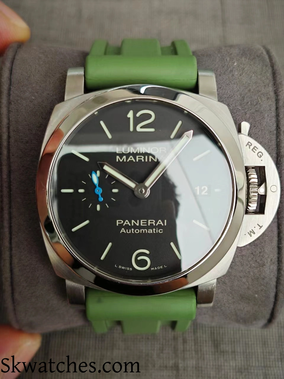 How to Identify and Avoid Buying Fake Panerai Watches