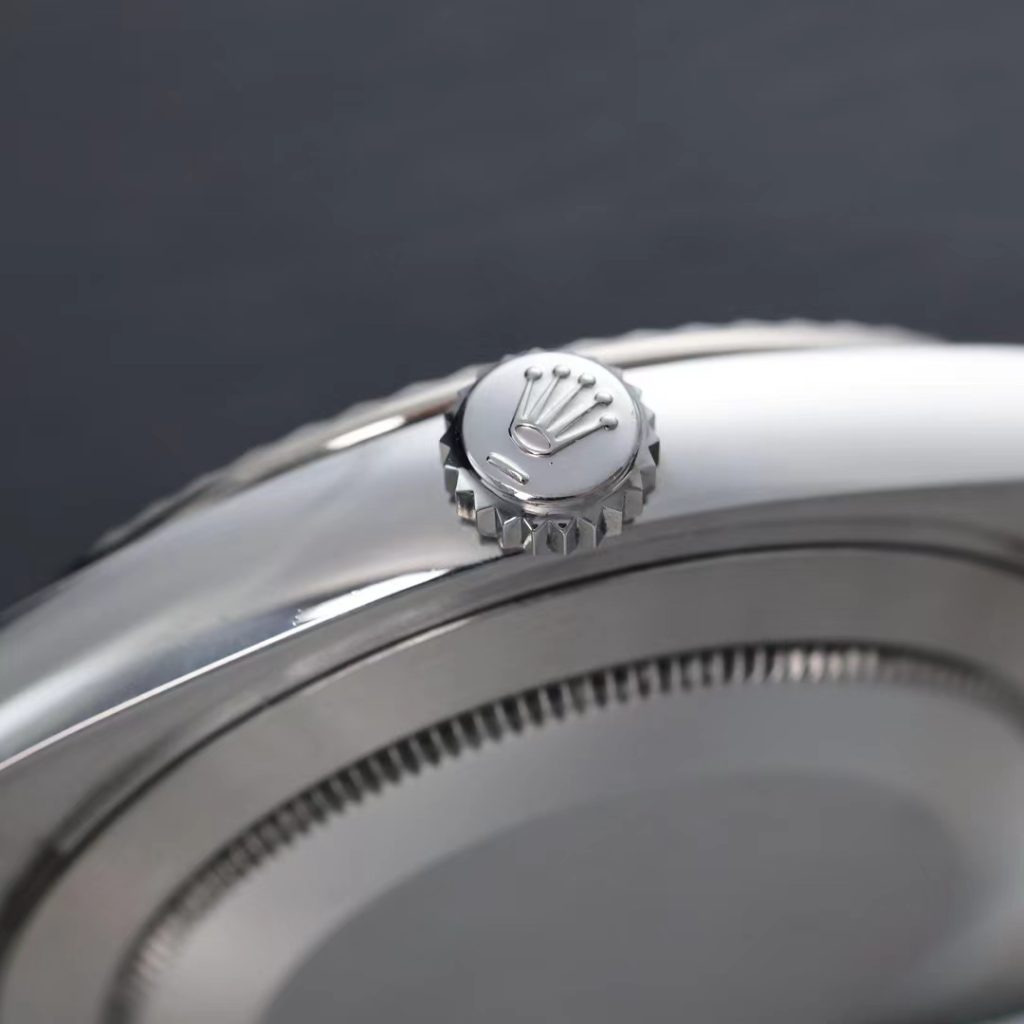 Rolex Datejust 126334 0002 Crown